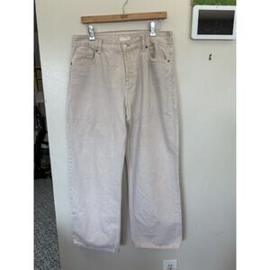 H&M Button Up Jeans Size 12 White Cream. 1861